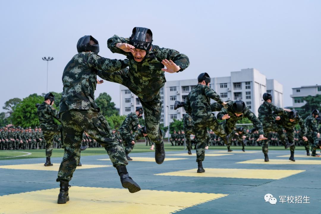 武警警官学院励志之光，学习变化铸就自信与成就的未来之路