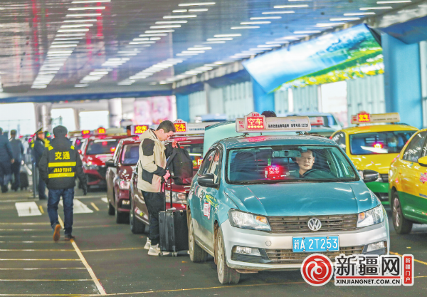 乌市最新出租车招从业